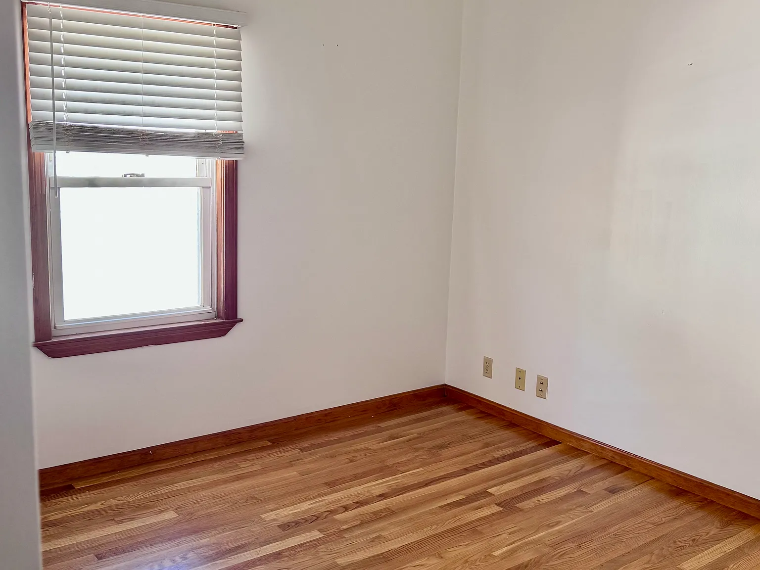 2 bed, 820 sqft, $2,600 — Photo 3