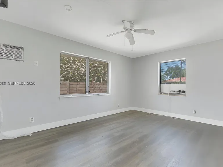 923 N 17th Ave #2 — Photo 7