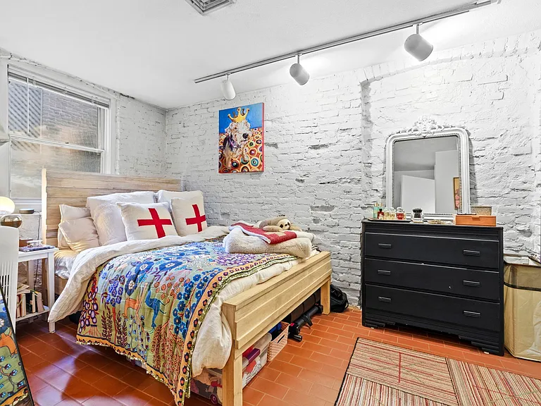 12 Greenough Ln #LL1 — Photo 9