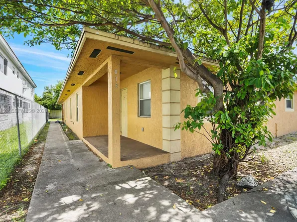 812 NW 70th St, Miami, FL 33150