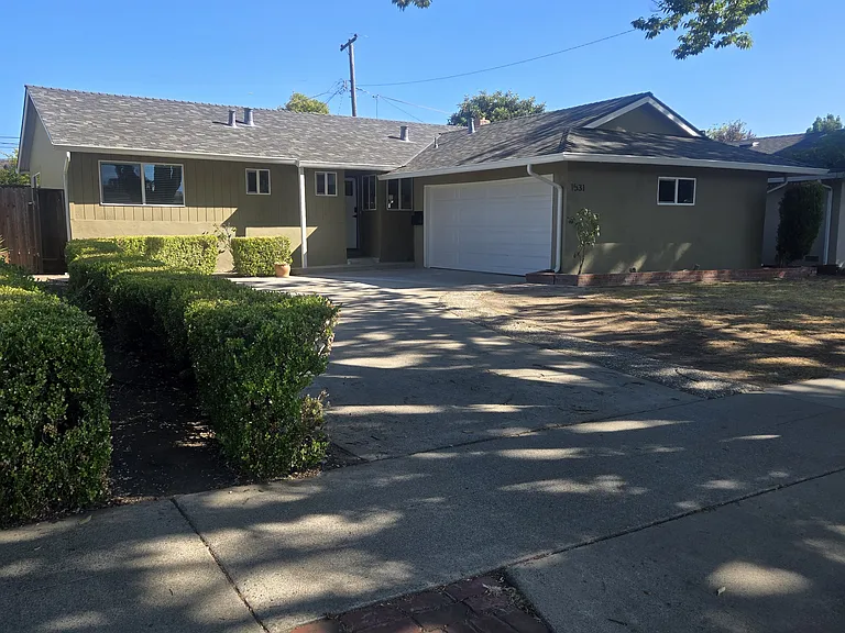 1531 Jacob Ave — Photo 1