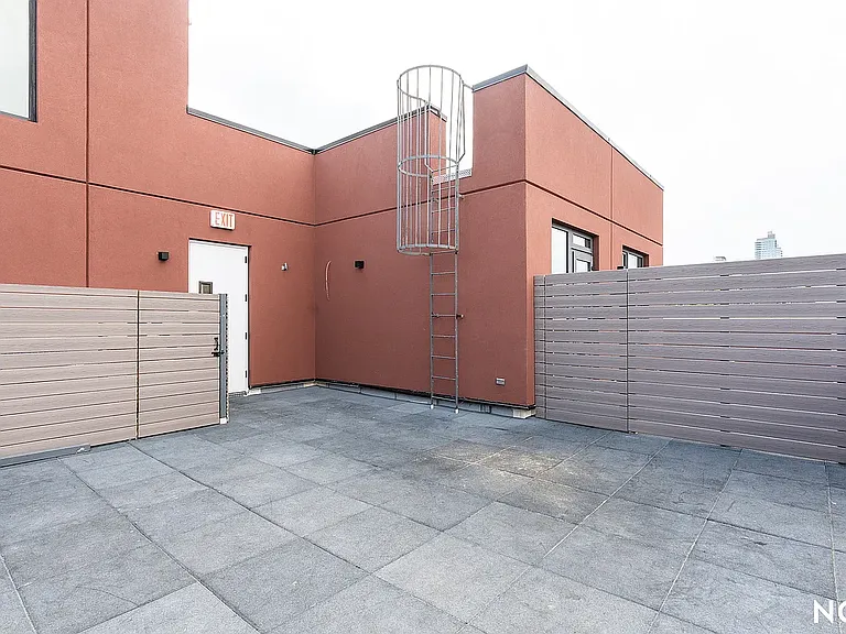 228 N 7th St #309 — Photo 12