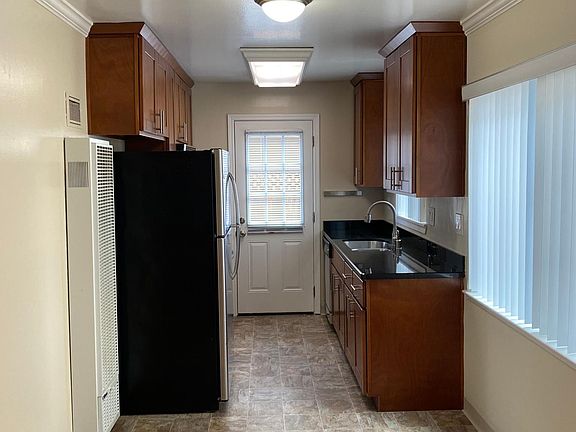 3rd image of 782 Coleman Ave APT C