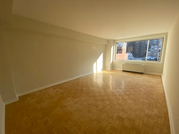 340 East 51st Street image 1 of 10