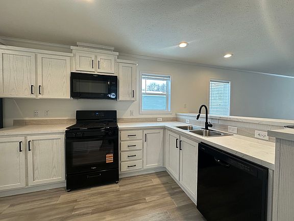 3rd image of 3296 Strauss Ct #396