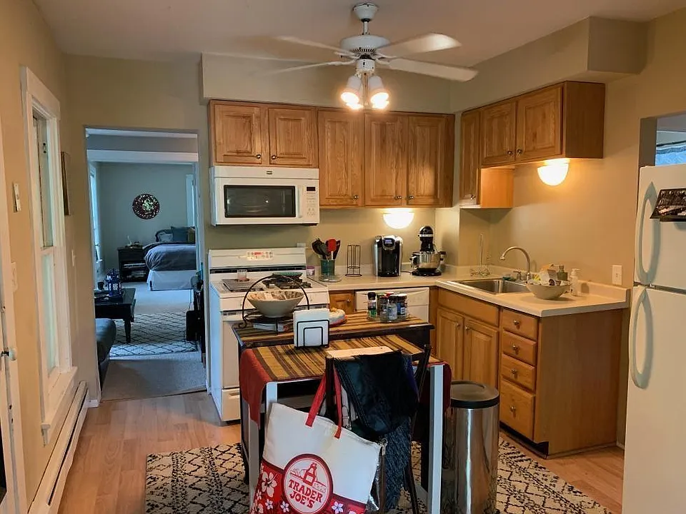 Nice sized kitchen with newer appliance and plenty of cabinetry.