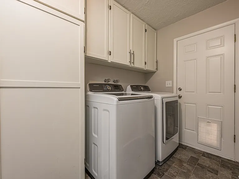 6967 S Sunrise Hills Cir — Photo 25