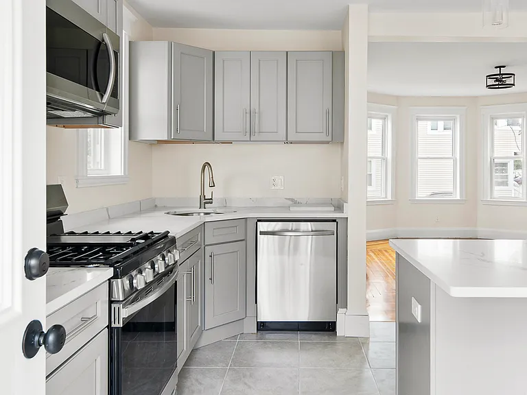 57 Yale St #57 — Photo 19