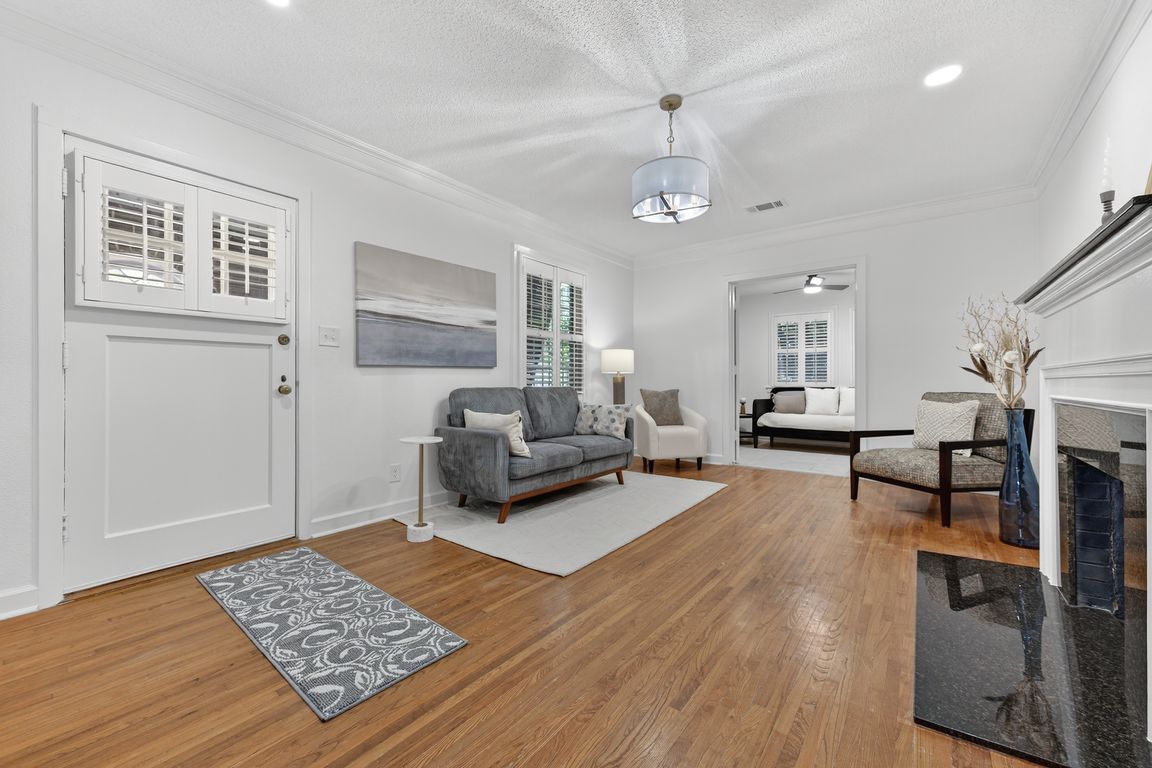 next background image