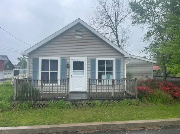 361 Main St, New Columbia, PA 17856