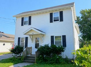 843 W 9th Ave, Oshkosh, WI 54902