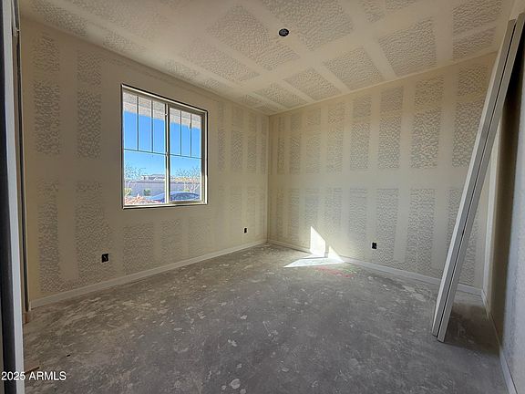 4th image of 9545 W TAMARISK Avenue