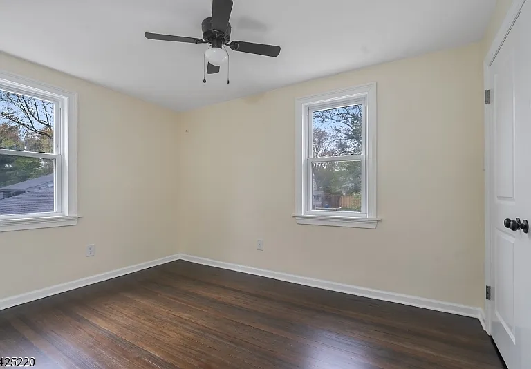 6 Dawes Ave — Photo 18