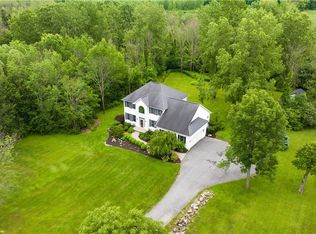 680 Crow Hill Rd, Skaneateles, NY 13152