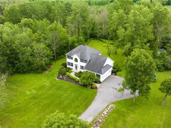 680 Crow Hill Rd, Skaneateles, NY 13152