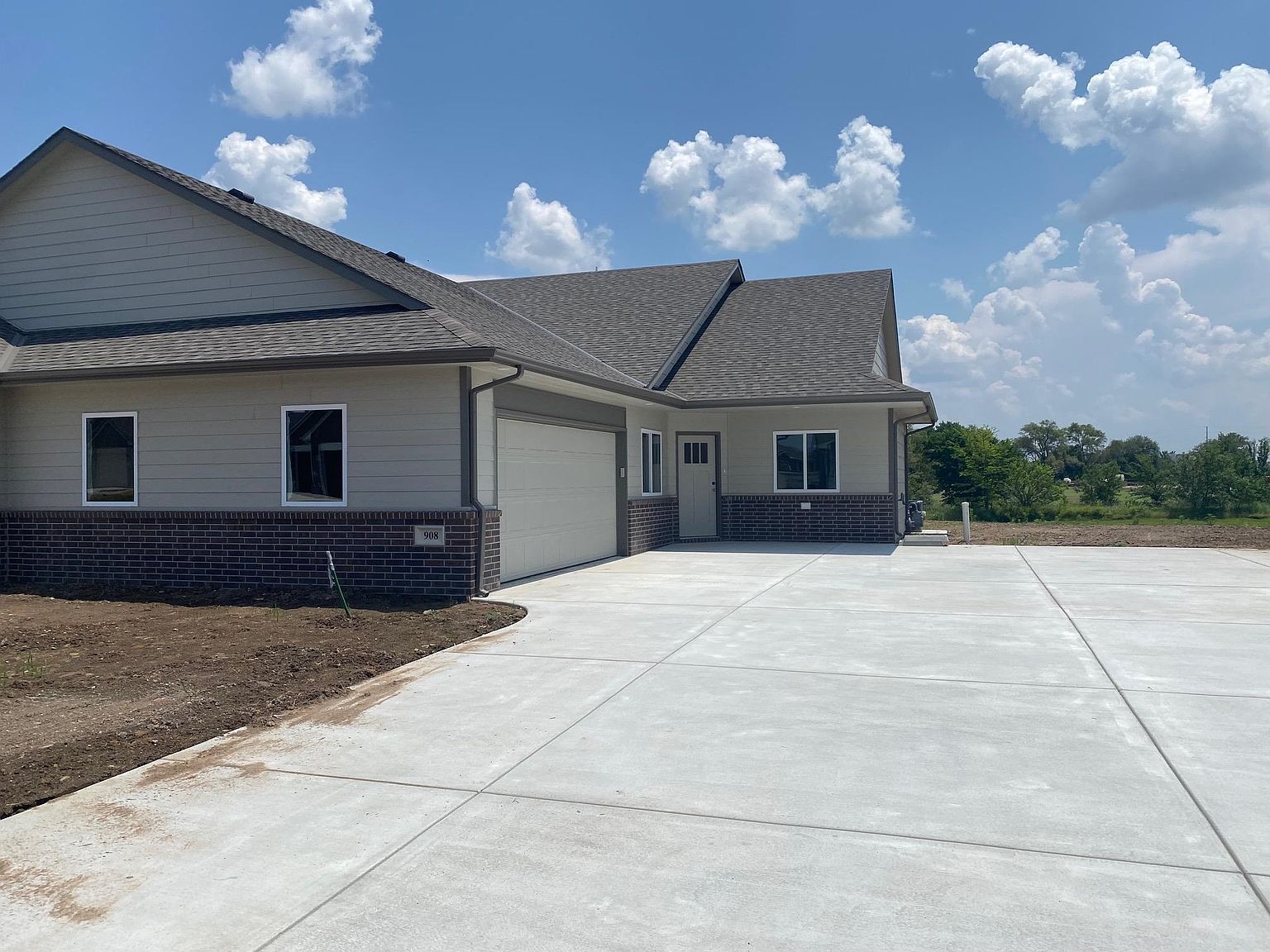 908 N Cloverleaf St, Goddard, KS 67052 Zillow