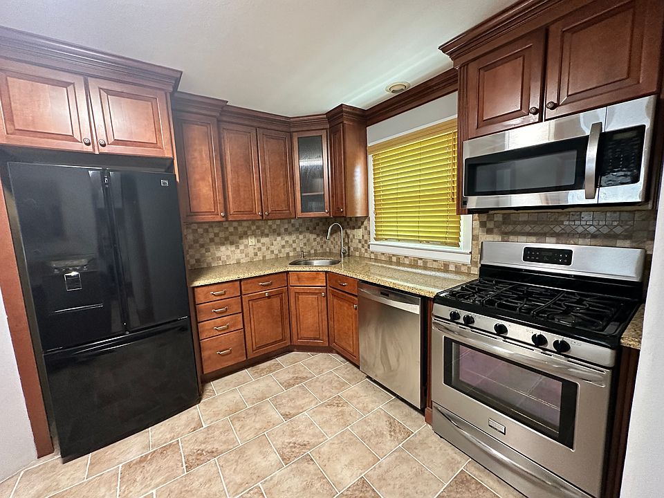 1st image of 644 Broadway Unit 1