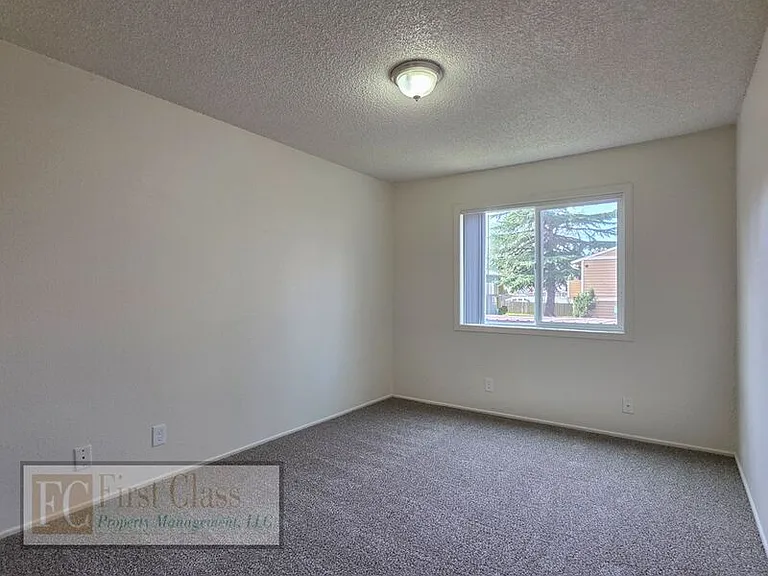 17150 SW Heritage Ct #128 — Photo 11