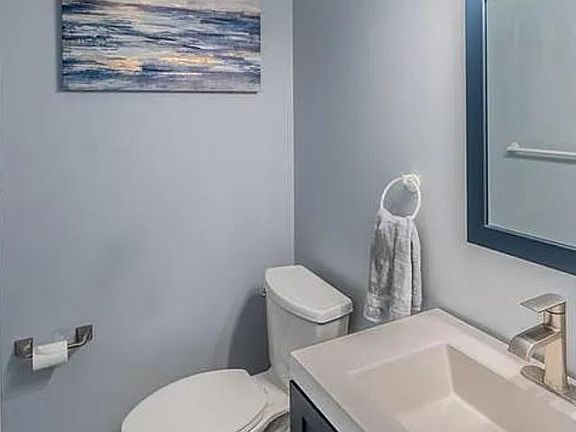 2nd image of 313 Parkside Dr #1