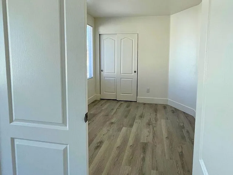 2317 Logsdon Dr — Photo 16