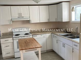 5 Broadway, Orono, ME 04473