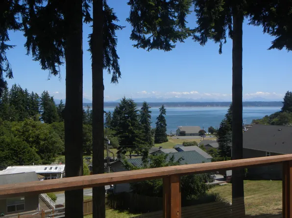 1237 S East Camano Dr, Camano Island, WA 98282