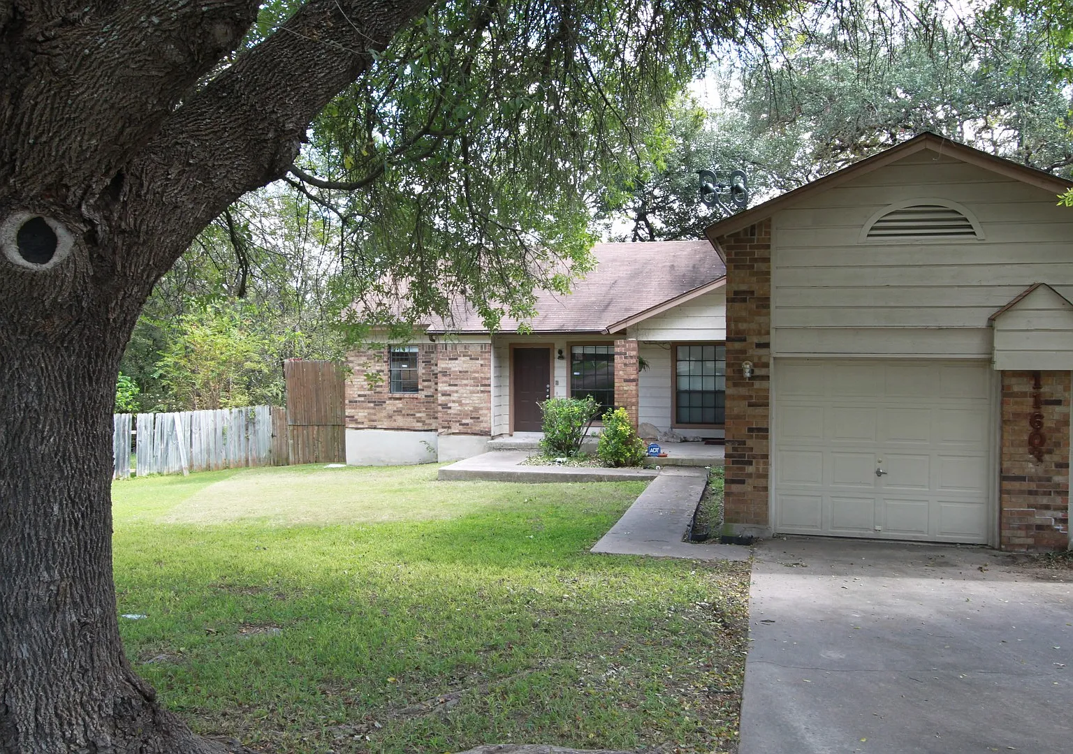 11603 Poplar Cv — Photo 2