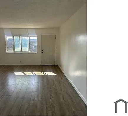 2630 S Hobart Blvd #CALL — Photo 2