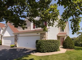 427 Locksley Dr, Streamwood, IL 60107