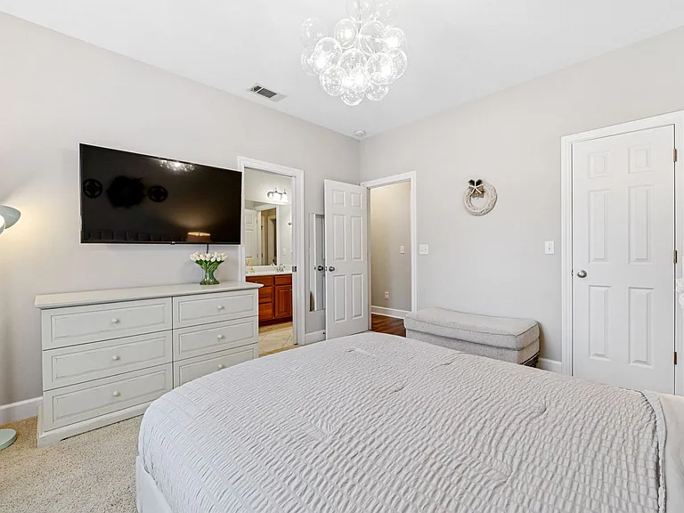 615 Shore Dr — Photo 34