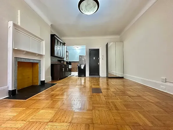 309 W 84th St APT 2, New York, NY 10024