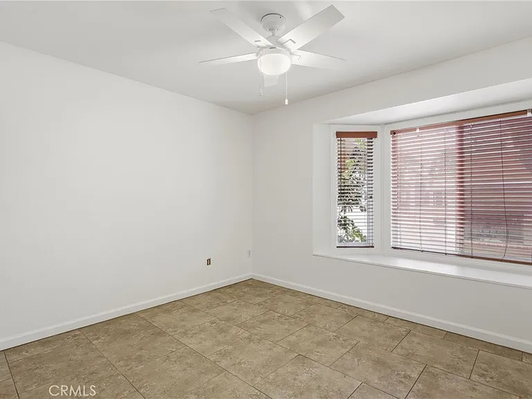 29628 Squaw Valley Dr — Photo 16