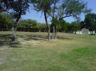 101 Fairway Dr, Kerrville, TX 78028