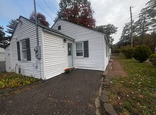 28 Circle Dr, Meredith, NH 03253