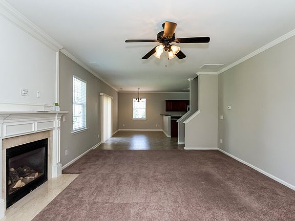 3rd image of 4247 Houldsworth Dr