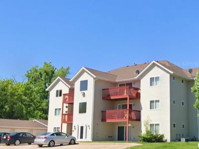 643 E 46th St #B-21, Davenport, IA, 52806
