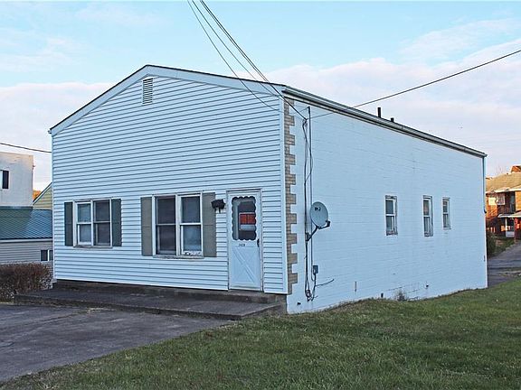 2nd image of 142 Columbus Way #B