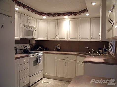 KITCHEN NEW CABINETS AND APPLIANCES