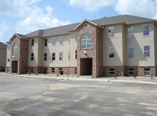 223 Collins Dr, Warsaw, IN