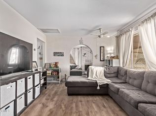 270 Debs Cir, Morristown, AZ 85342