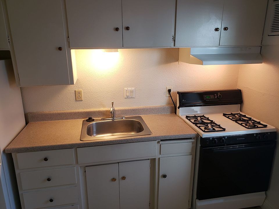 2nd image of 745 W 1st Ave #4