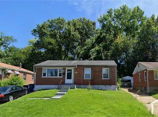 8894 Saint Cyr Dr, Saint Louis, MO 63136