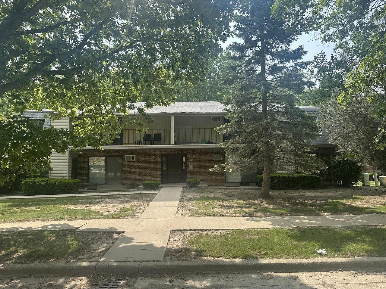 7952 North 94th STREET #F, Milwaukee, WI 53224 | Zillow