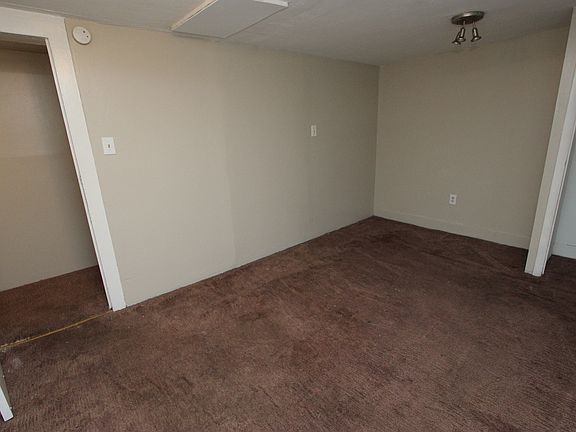 5th image of 549 N Franklin St #549