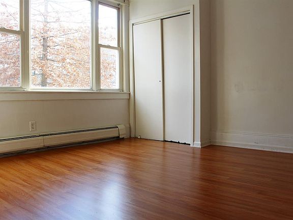 3rd image of 31 73rd St