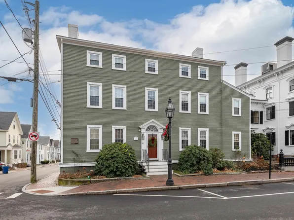 98 Court Street Unit 2, Portsmouth, NH 03801