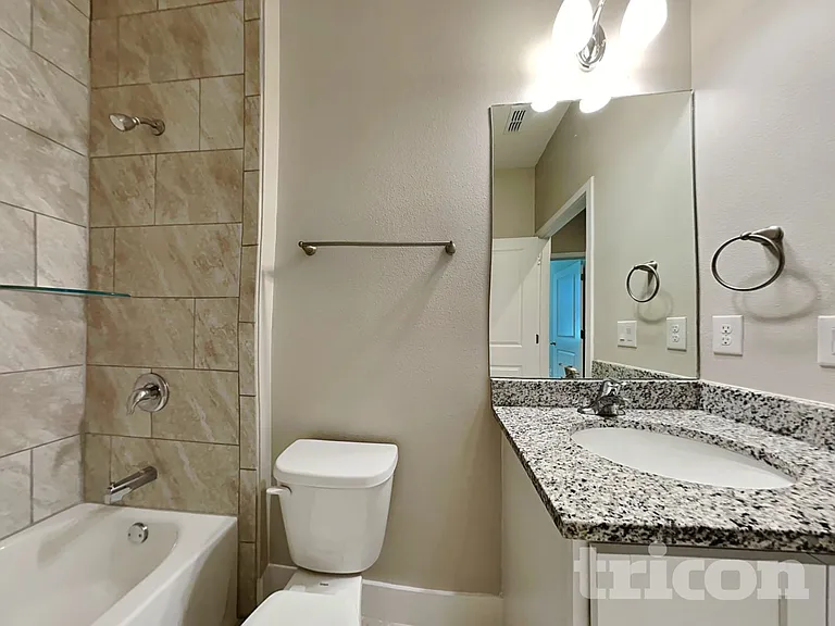 2986 Woodward Ave — Photo 16