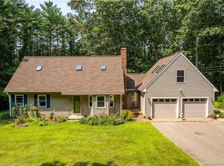 38 Navratil Rd, Willington, CT 06279