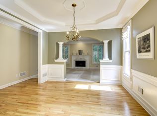 9 Carrington Way, Sandy Springs, GA 30328