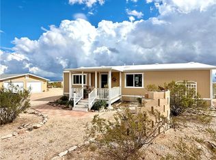 2438 S Dugas Rd, Golden Valley, AZ 86413
